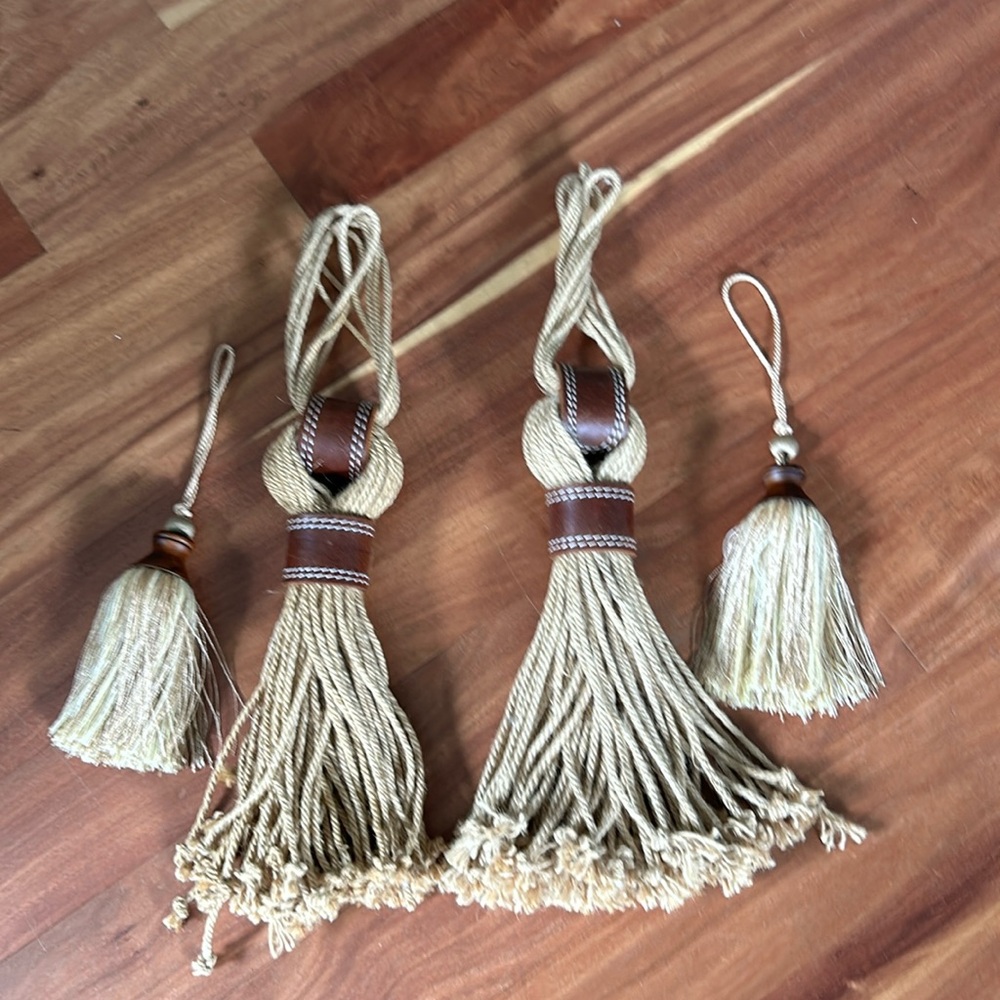 Curtain tie backs set of 4